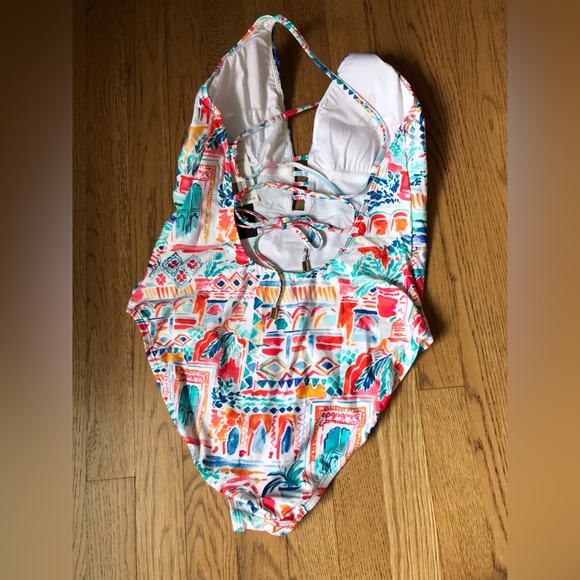 New La Blanca beautiful one piece swimsuit NWT - Picture 2 of 15
